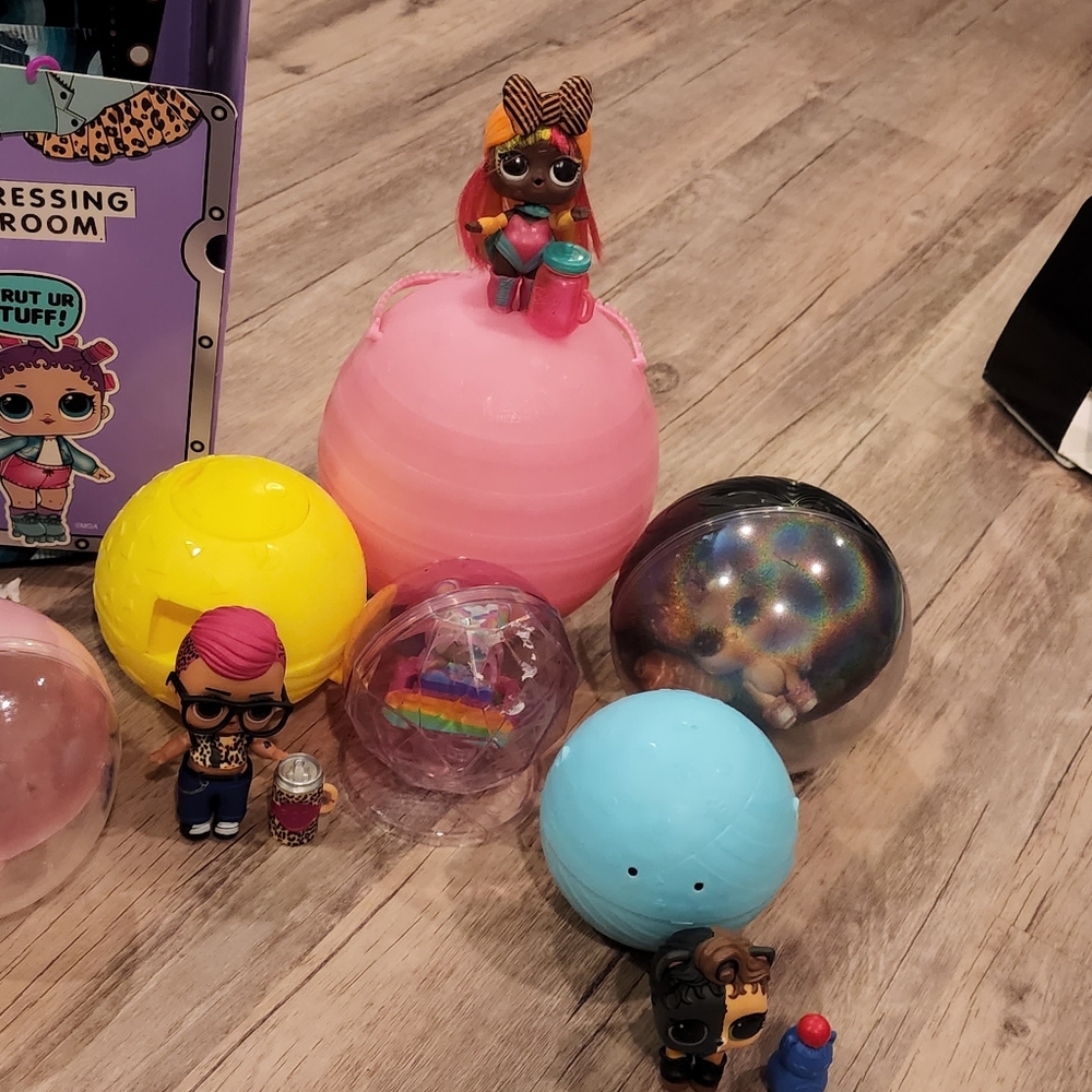 LOLs - Picture 7 of 16